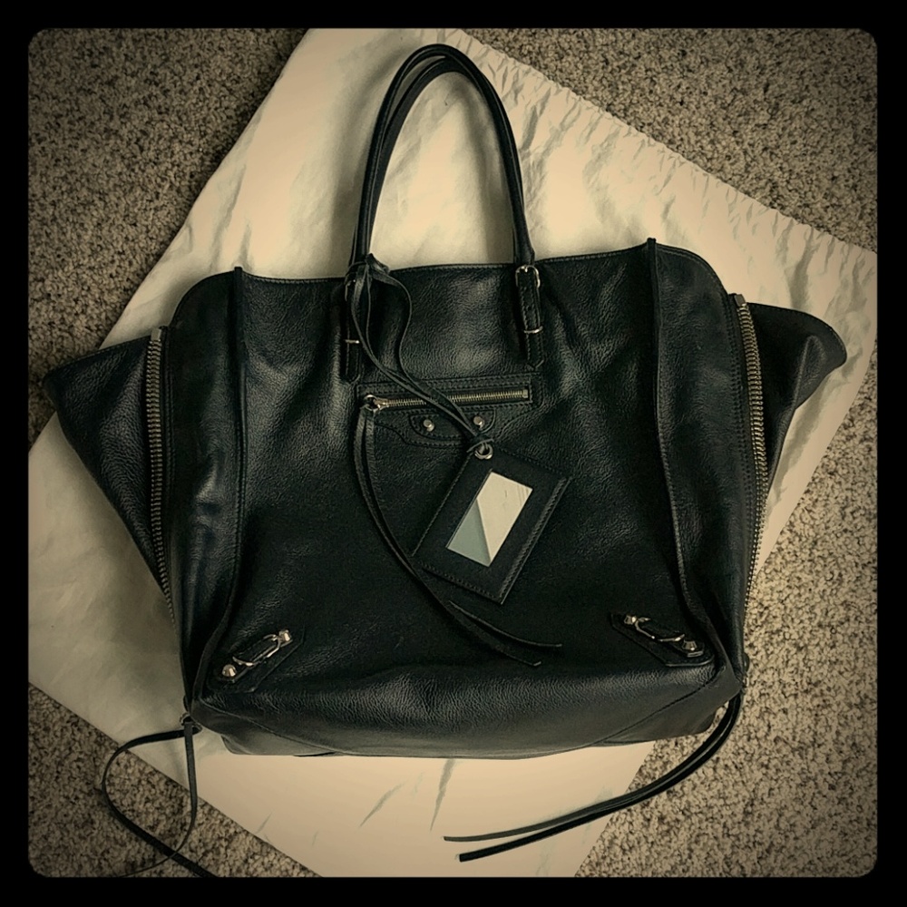 Balenciaga Papier A5 Zip Around Handbag